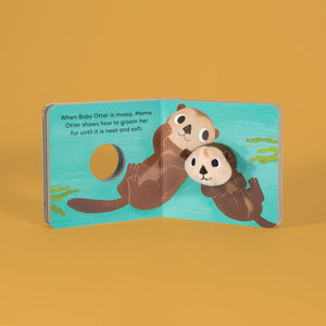 Baby Otter: Finger Puppet Book interior