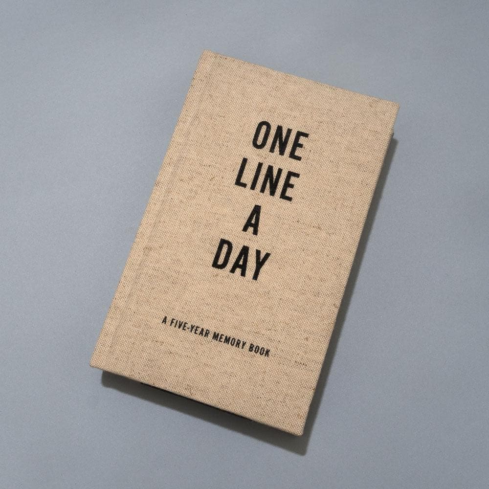 Canvas One Line a Day | Chronicle Books